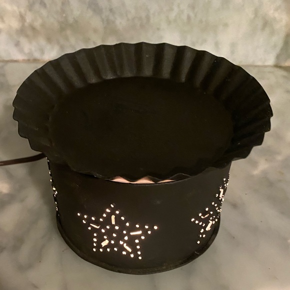 Tin Star Pattern Electric Wax Warmer - Picture 2 of 4